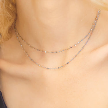 Lip Chain Necklace Lifestyle