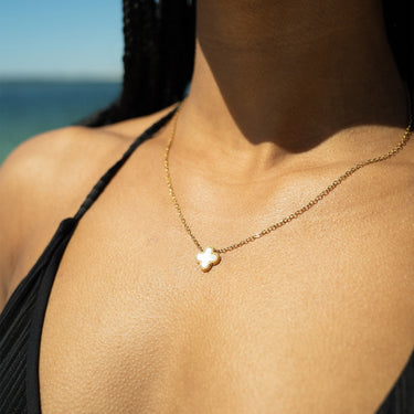 18K Gold PVD Stainless Steel Lucky Clover Charm Necklace / CHN0046