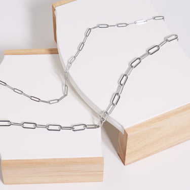 Stainless Steel Paperclip Chain Necklace on display CHN9761 DSP0028