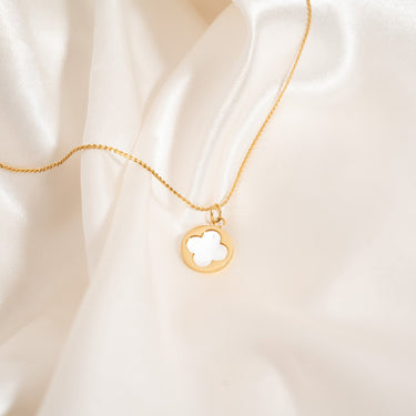 18K Gold PVD Stainless Steel Mother Of Pearl Flower Pendant