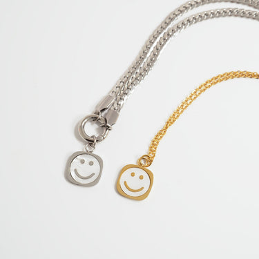 Gold & Silver / Mother Of Pearl Smiley w/Stone boarder Charm / PDL0290 / CHN0102 / CHN3011