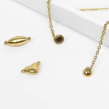 Oval Magnetic Clasp Lifestyle