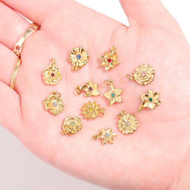 18K Gold PVD Stainless Steel Vertical 3D Birth Flower Charm