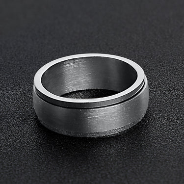 Brushed Stainless Steel Spinner Center Ring Lifestyle