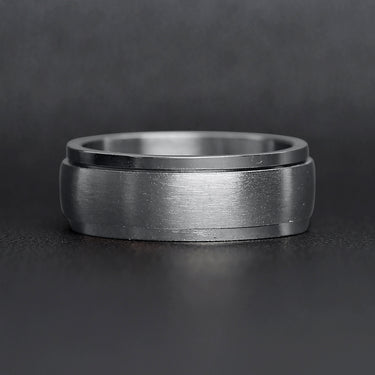 Brushed Stainless Steel Spinner Center Ring Lifestyle