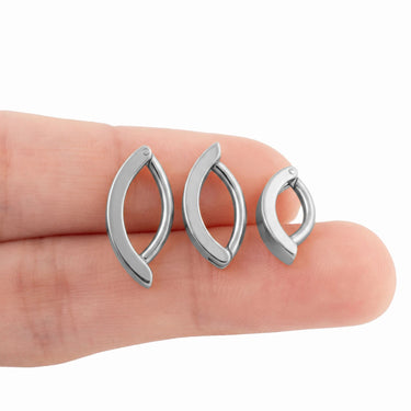 Wholesale Jewelry Stainless Steel Minimalist Curved Belly Button Ring - Stainless scale shot