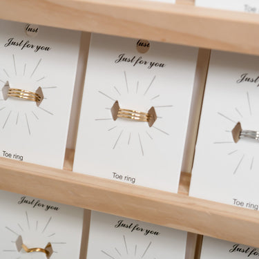 Toe Ring Display