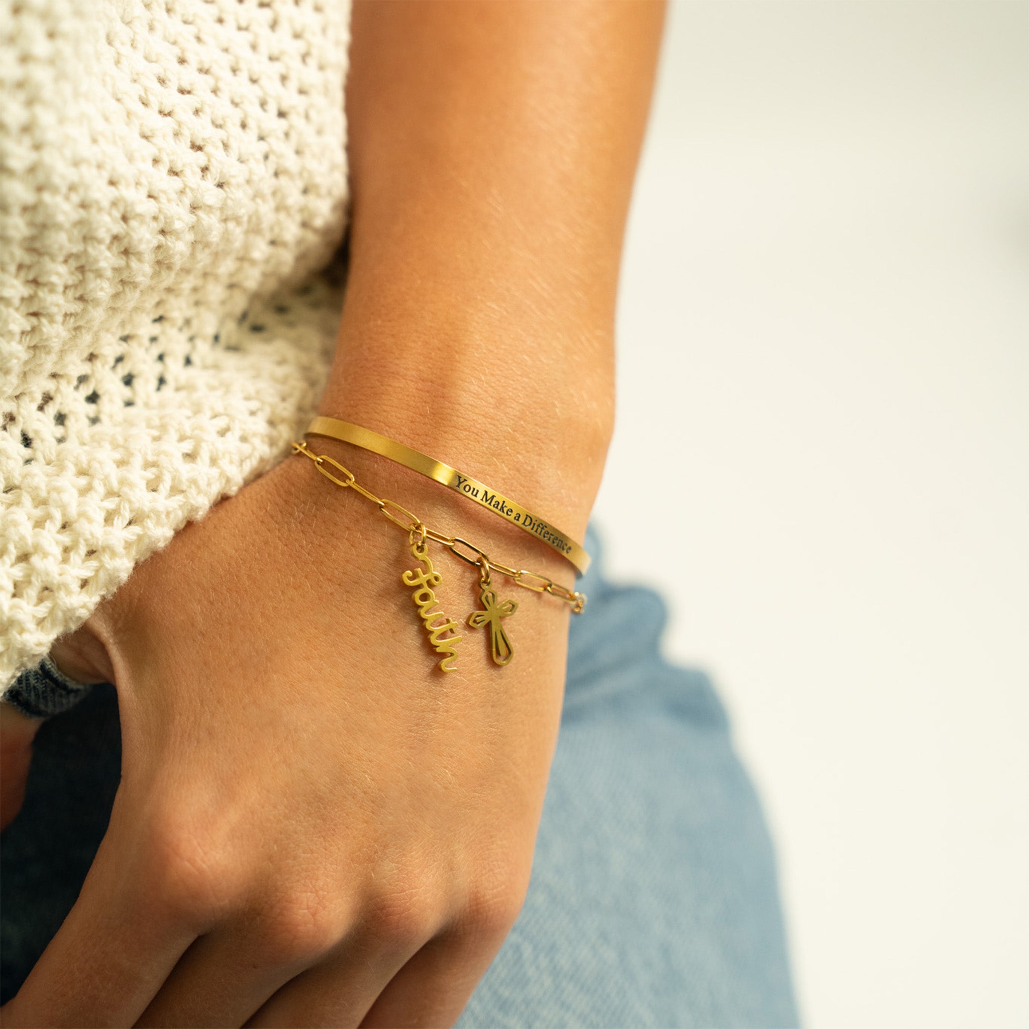 Gold / You Make a Difference Bracelet / BRJ1034 / BRJ9084 / PDL0047