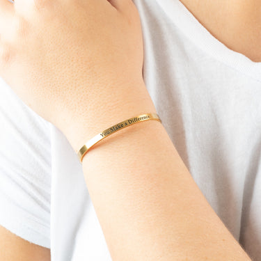 Wholesale jewelry 18K Gold PVD You Make a Difference Engraved Bangle Bracelet- gold model