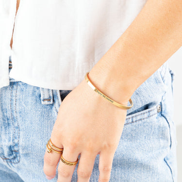 Wholesale jewelry 18K Gold PVD Enjoy the Journey Engraved Bangle Bracelet- gold model