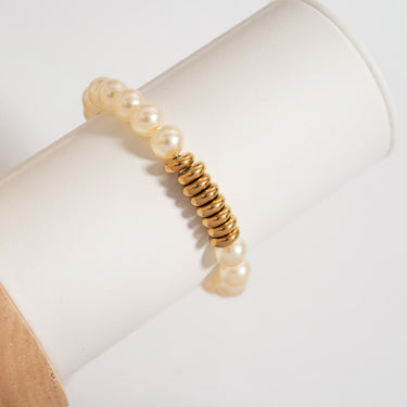 8mm Kiska Glass Pearl Stretch Bracelet
