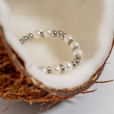 8mm Kiska Glass Pearl Stretch Bracelet