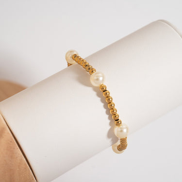 8mm Kiska Glass Pearl Stretch Bracelet