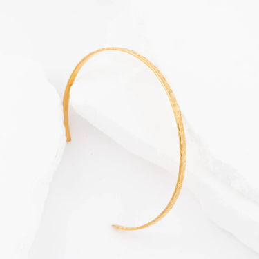 Wholesale jewelry 18K Gold PVD Stainless Steel Hammered Cuff Bracelet - studio 