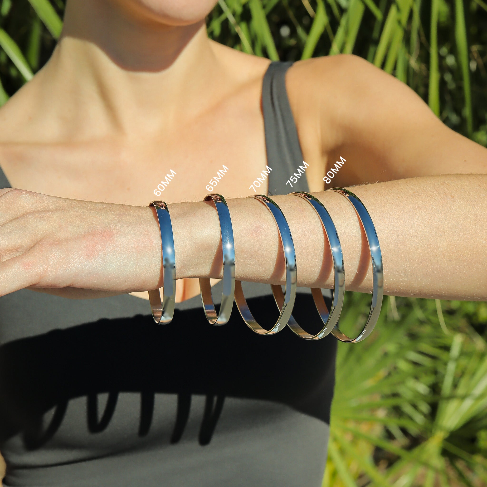 Graverbart rostfritt stål Bangle / BRJ9006