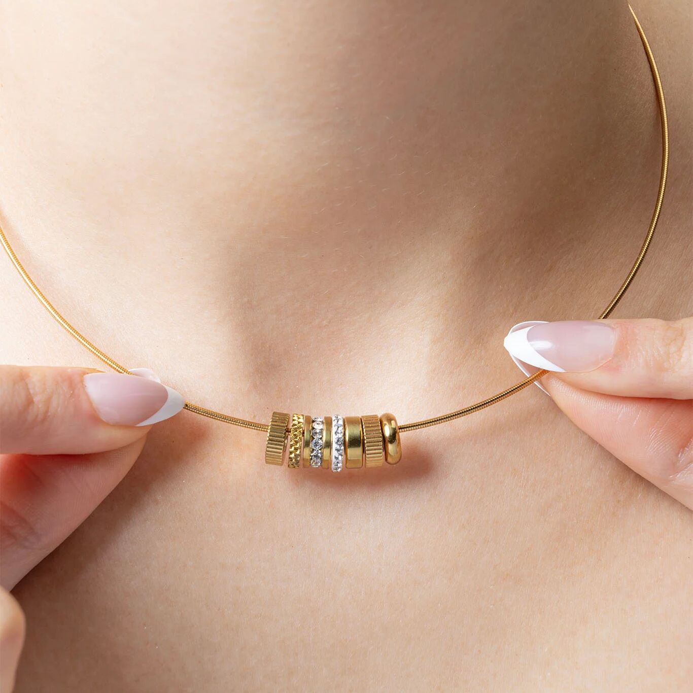 18K Gold PVD Stainless Steel Collar Necklace / CHN0178