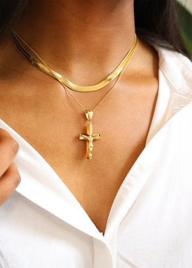18K Gold PVD Stainless Steel Crucifix Cross Pendant / PDL9017
