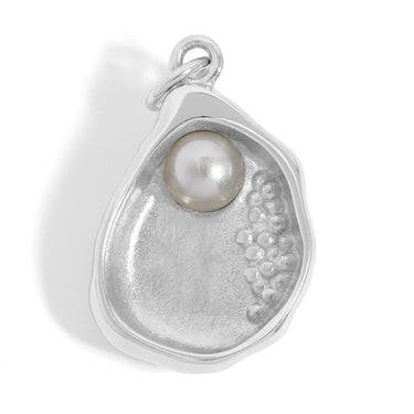 Oyster pearl front view charm