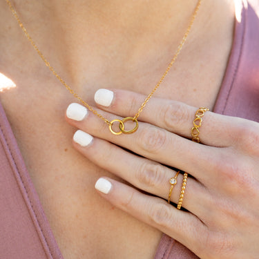 18K Gold PVD Stainless Steel Intertwined Rings Necklace / CHN0078