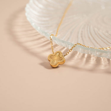 18K Gold PVD Stainless Steel Lucky Clover Charm Necklace / CHN0046