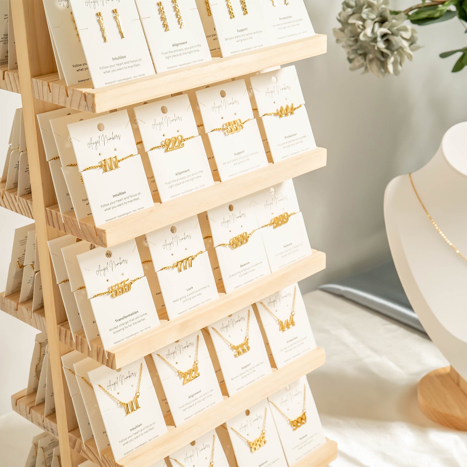 Jordan Jewelry Display / DSP0042