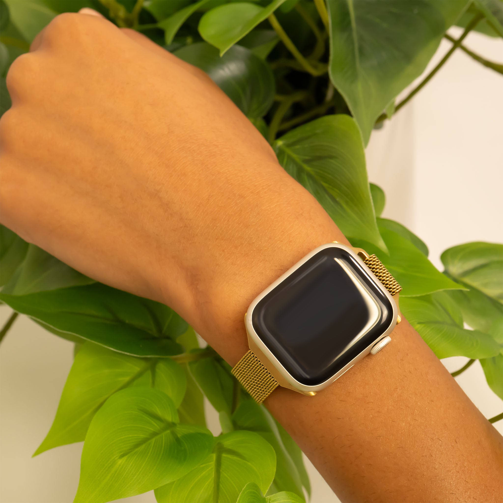 Gold Smart Watch Adjustable Mesh Band