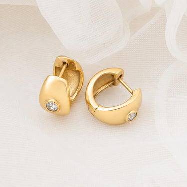 Wholesale jewelry 18K Gold PVD Stainless Steel Chunky Hoop One Stone Earring - gold studio 