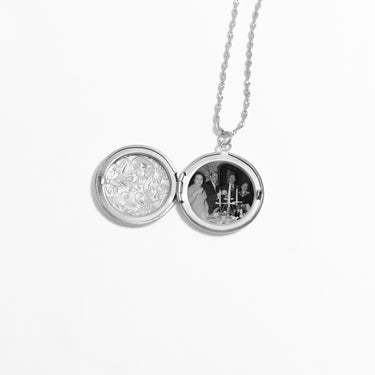 Round Locket With photo inside 