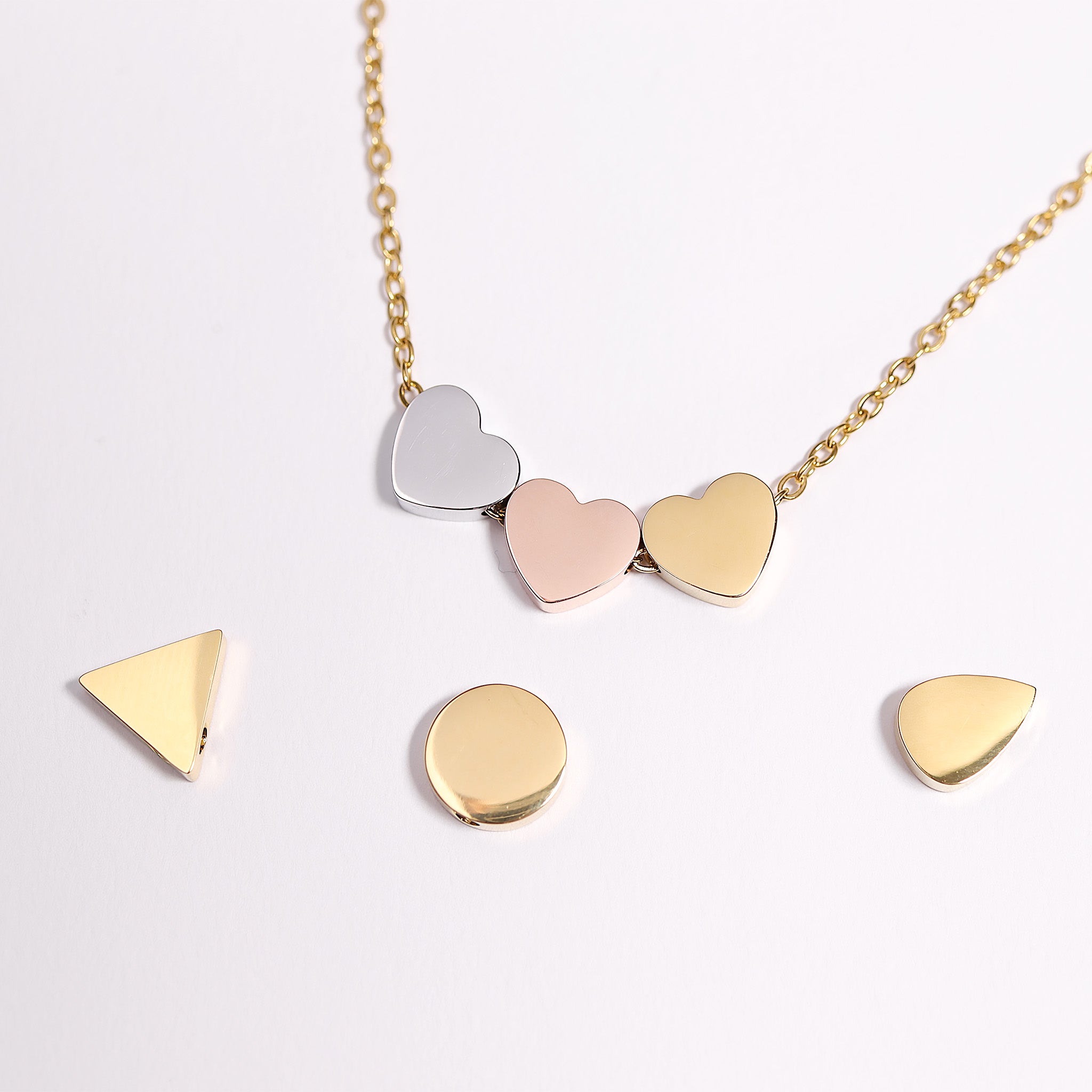 18k PVD -belagd rostfritt stål Mini Heart Bead Pendant / SBB0346