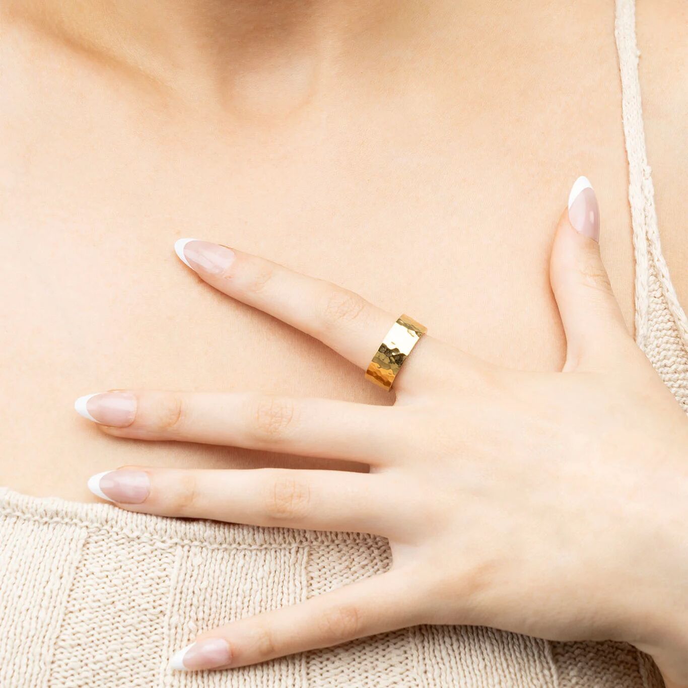 18K Gold PVD Stainless Steel Hammered Statement Ring / KSS0056