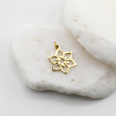 Wholesale Jewelry 18K Gold PVD Stainless Steel Flower Charm - gold studio 