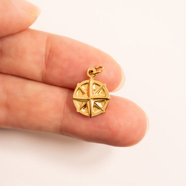 Gold Compass Charm / PDL030