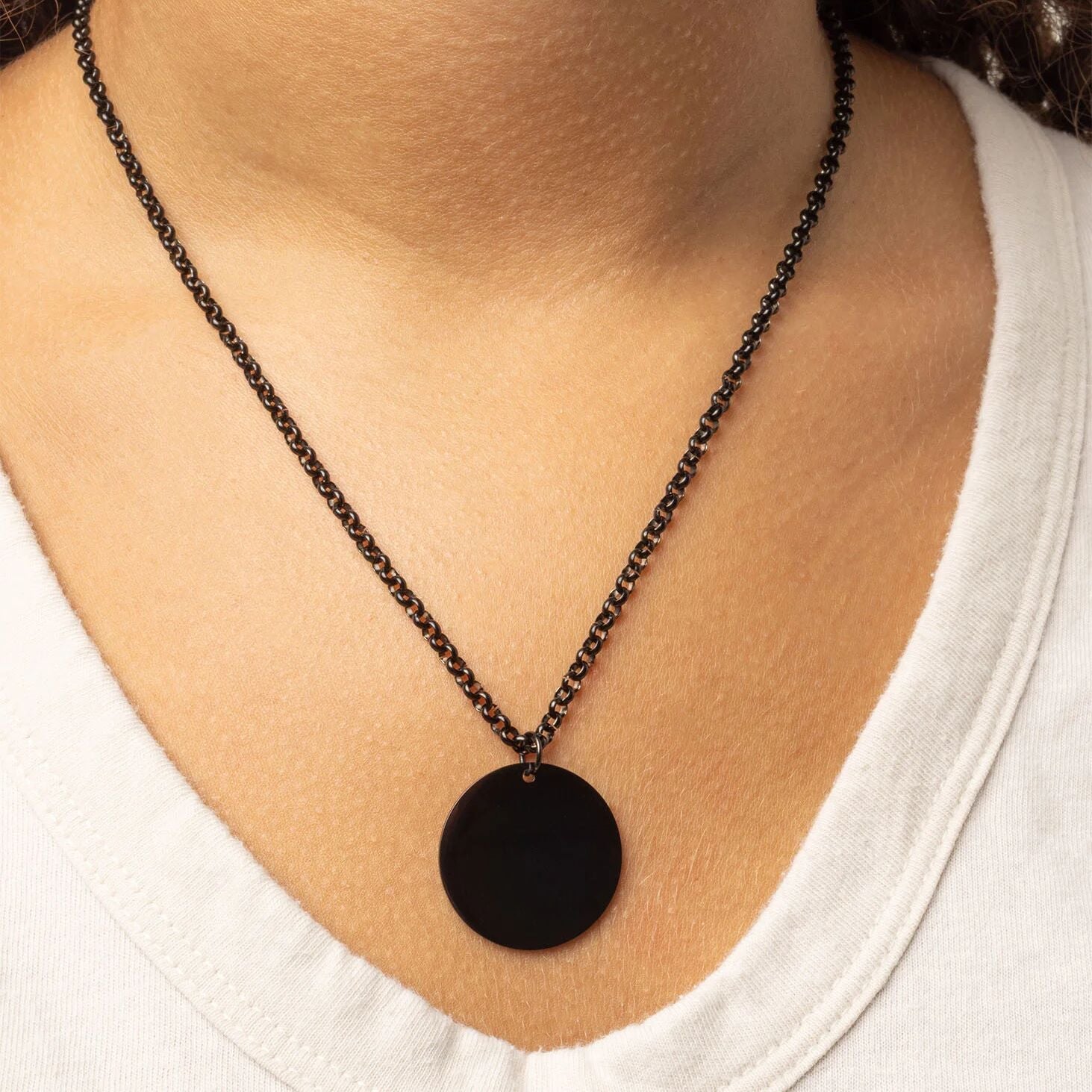 Black Blank Round Pendant 