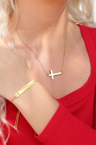 Stainless Steel Engravable Horizontal Cross Pendant Necklace Lifestyle