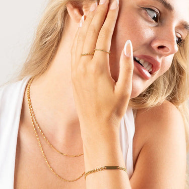 Wholesale jewelry 14K Gold Filled Plus™ Engravable Curb Chain Bar Bracelet - model