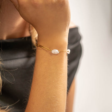 18K Gold PVD Stainless Steel Beaded Stone Chain Lifestyle