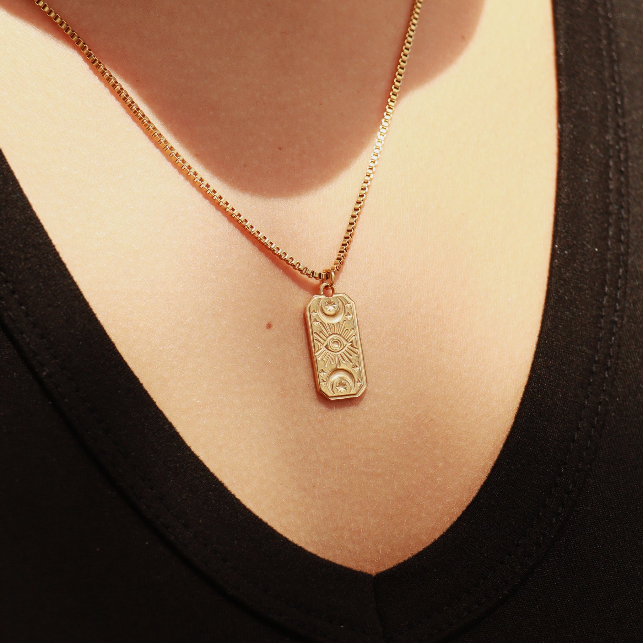 18K Gold PVD Rostfritt stål Rektangel Mystisk symbol Charm / PDL0117