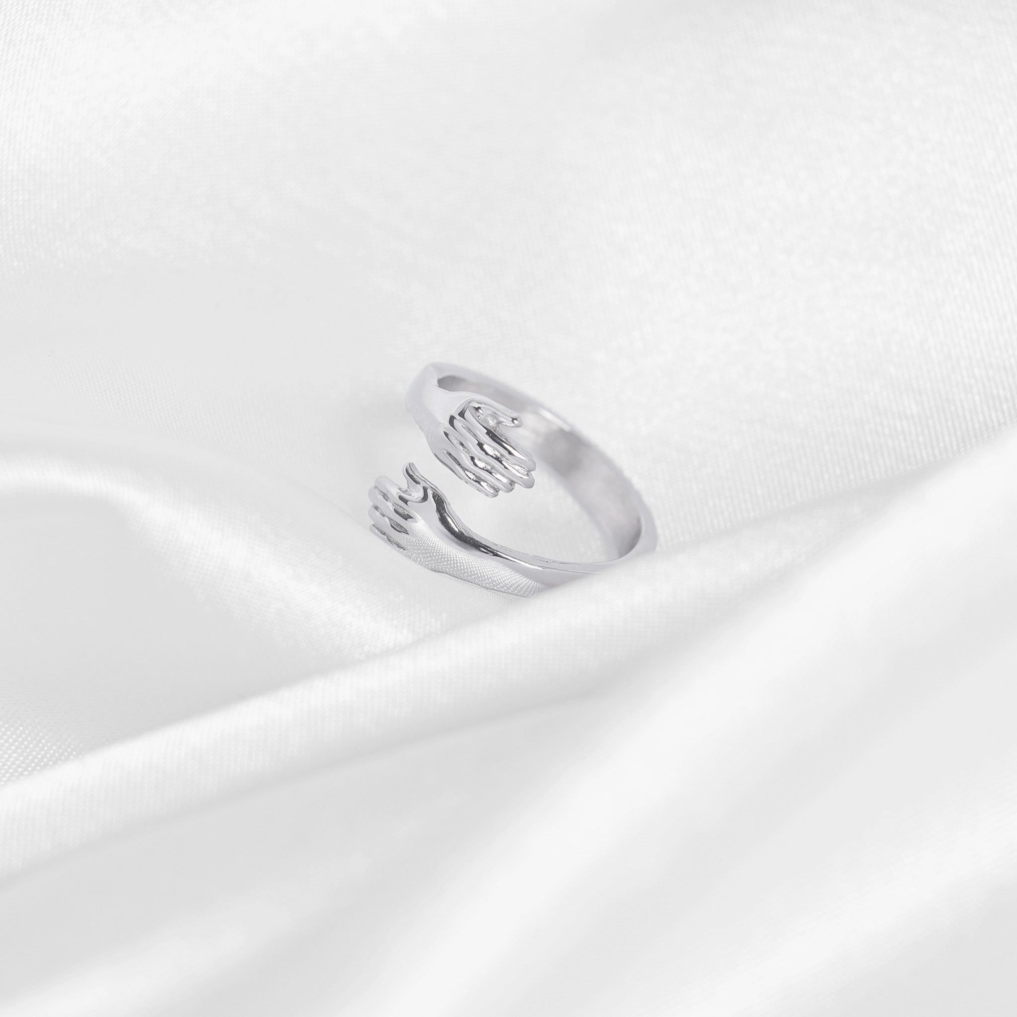 Stainless Steel Hug Ring / KSS0001