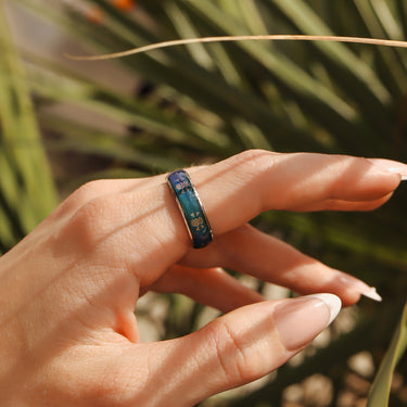 Mood Band With Skull And Crossbones Stainless Steel Ring Lifestyle