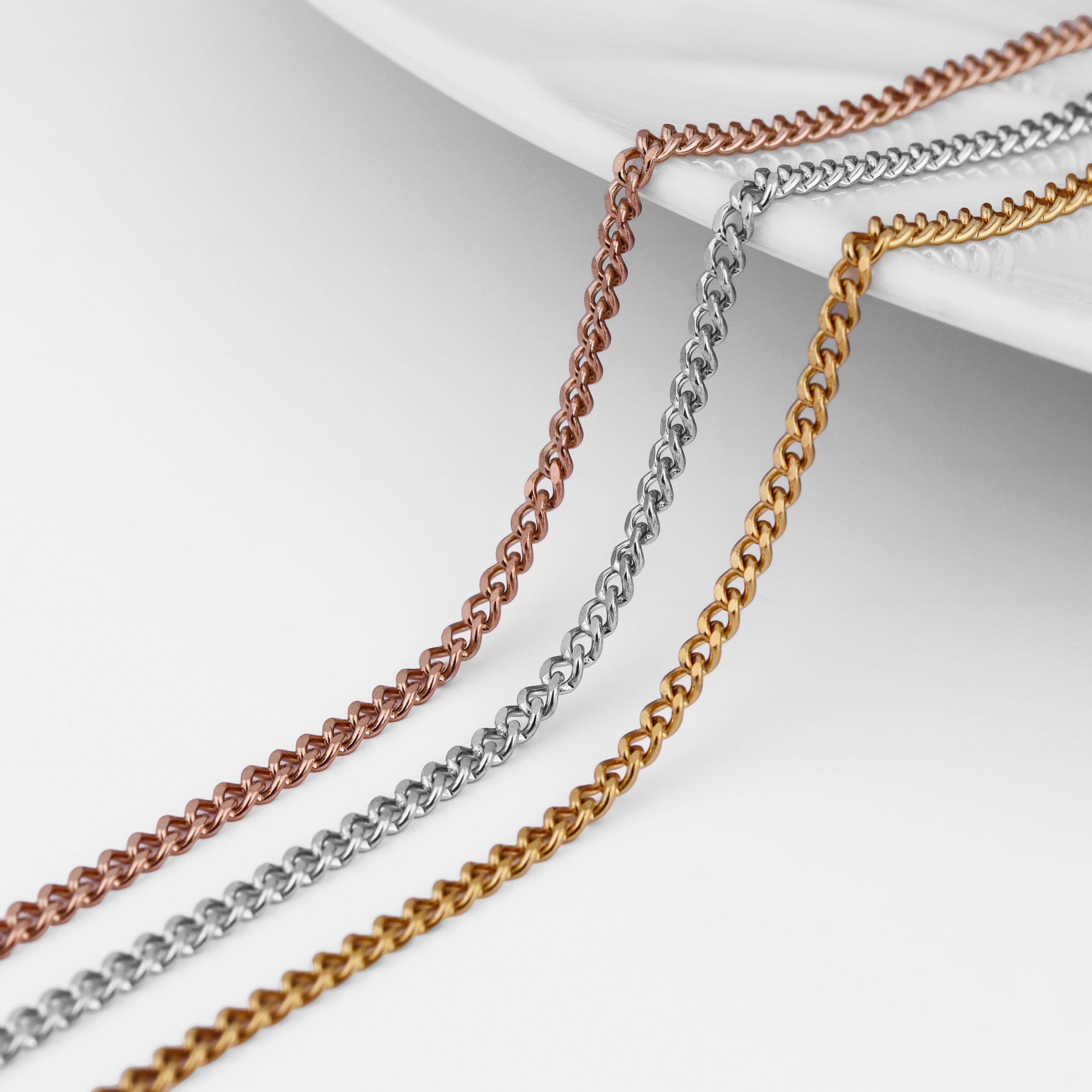 2.5mm Volt Link Cable Chain Necklace, Gold | Men's Necklaces | Miansai