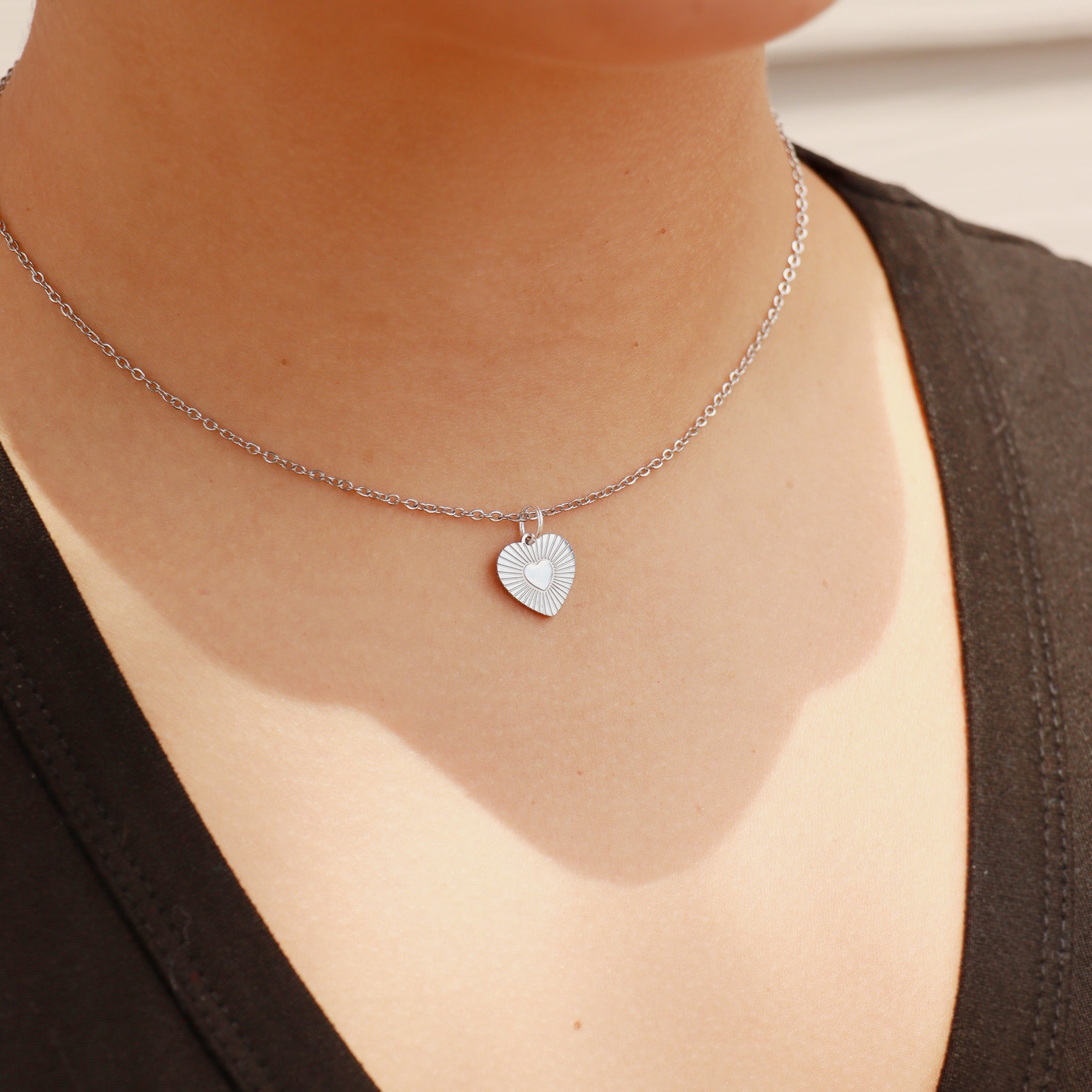 18k Gold PVD Rostfritt stål Sunburst Heart Charm / PDL0048