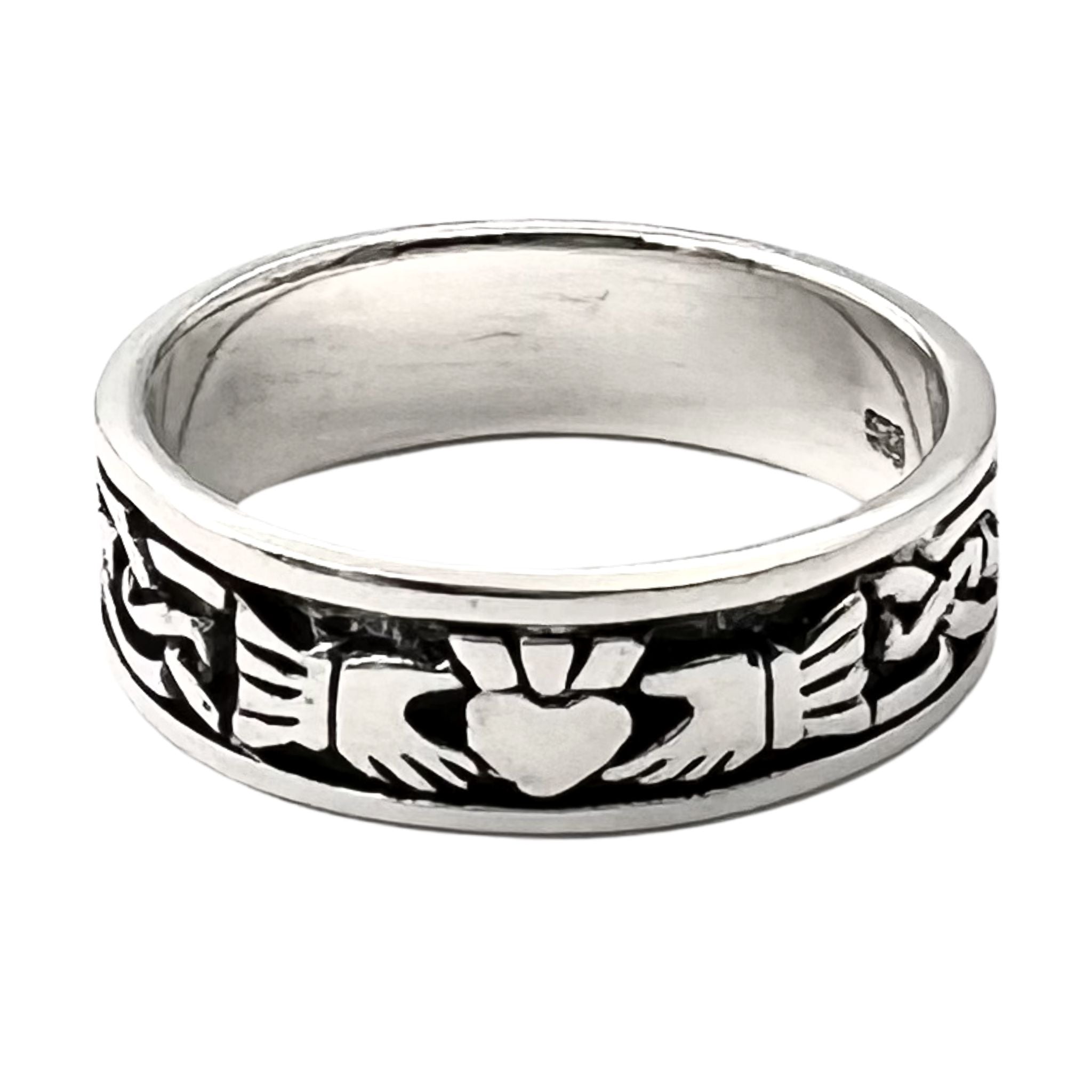 Sterling Silver Celtic Claddagh Ring / SSR0085