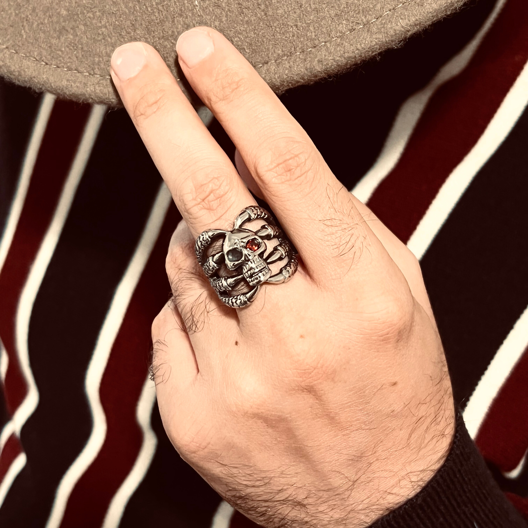 Gucci dragon ring deals