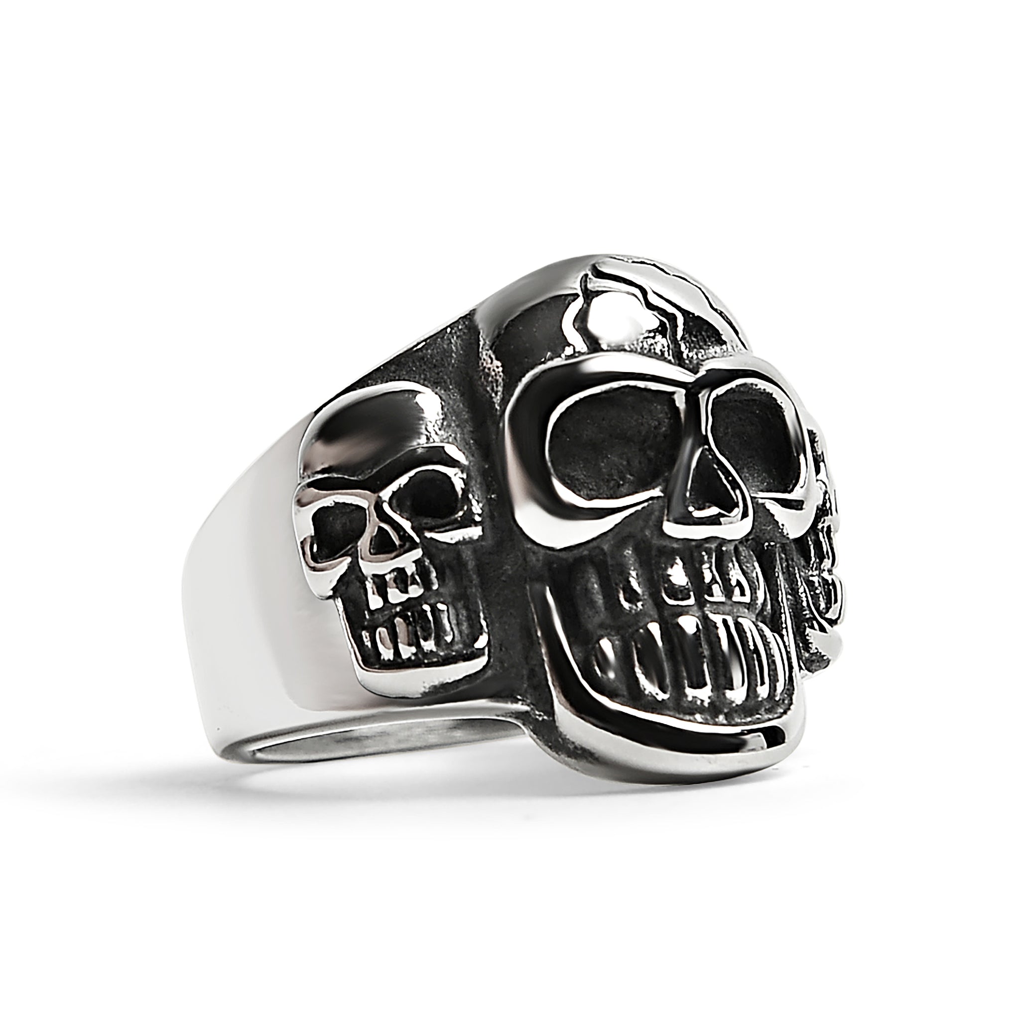 Rostfritt stål polerad sprucken Triple Skulls Ring / SCR3038