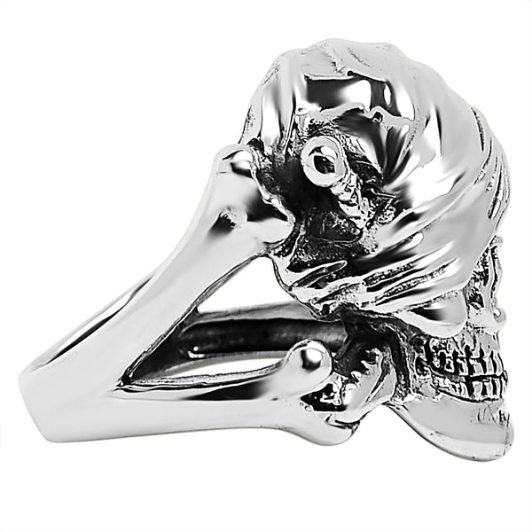 Sterling silver pirate skull ring side view.