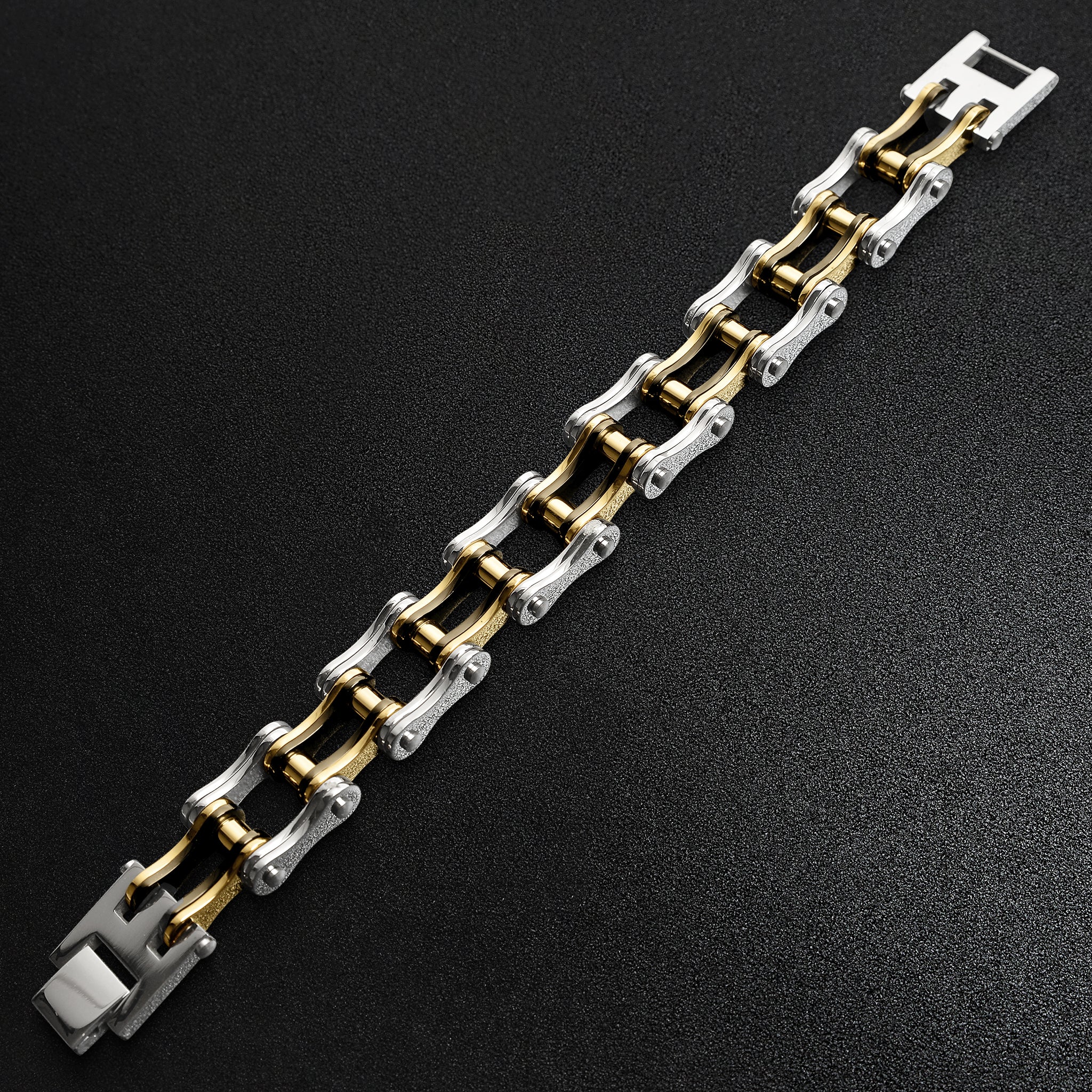 Simple Style Solid Color Stainless Steel 18K Gold Plated Bracelets In Bulk