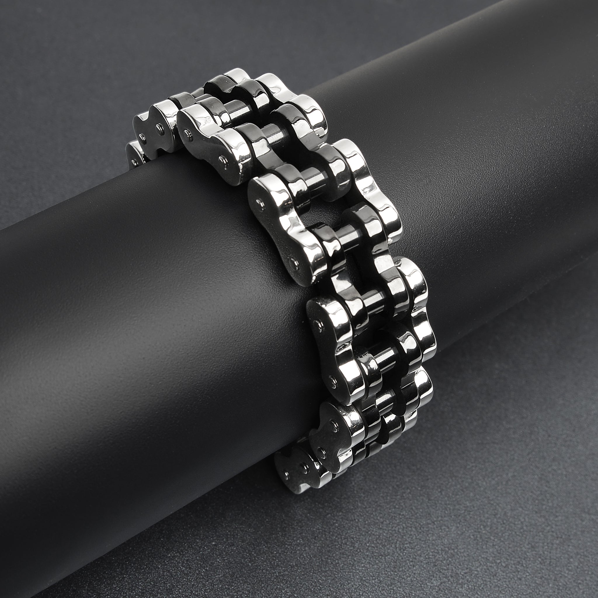 Stainless Steel and Black Bike Chain Bracelet / WCB1015